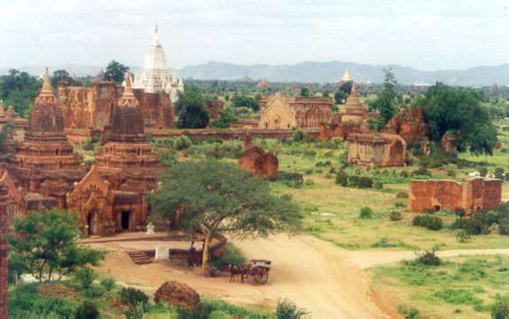 En haut d'un temple_jpg.jpg