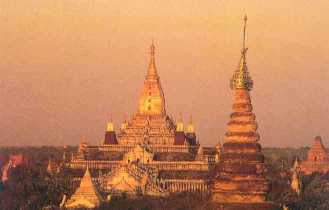 Ananda Temple 1  Bagan_jpg.jpg