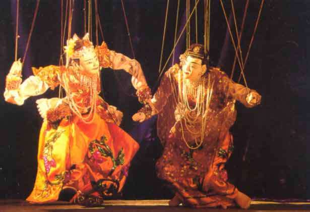 Marionettes Birmanes_jpg.jpg