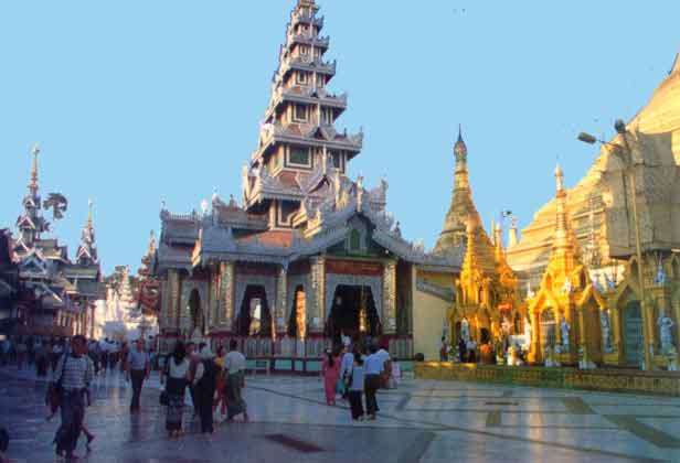 Shwedagon Yangon_jpg.jpg