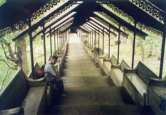 mandalay072_jpg.jpg